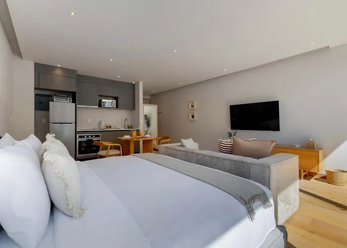 501 Std A Capitalia Urban With Balcony And Gym